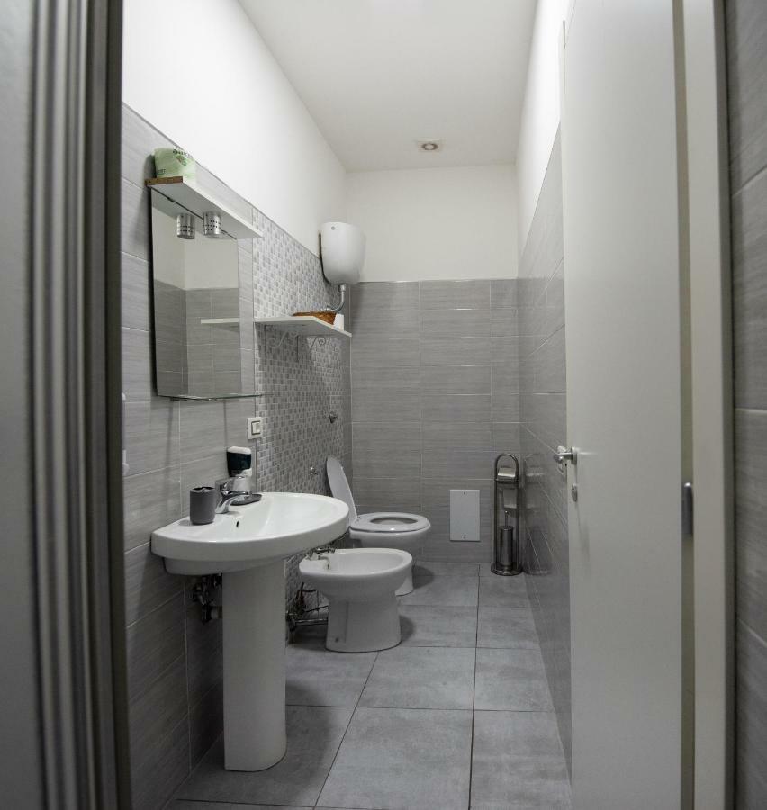 나폴리 Chiaia Relax B&B 외부 사진