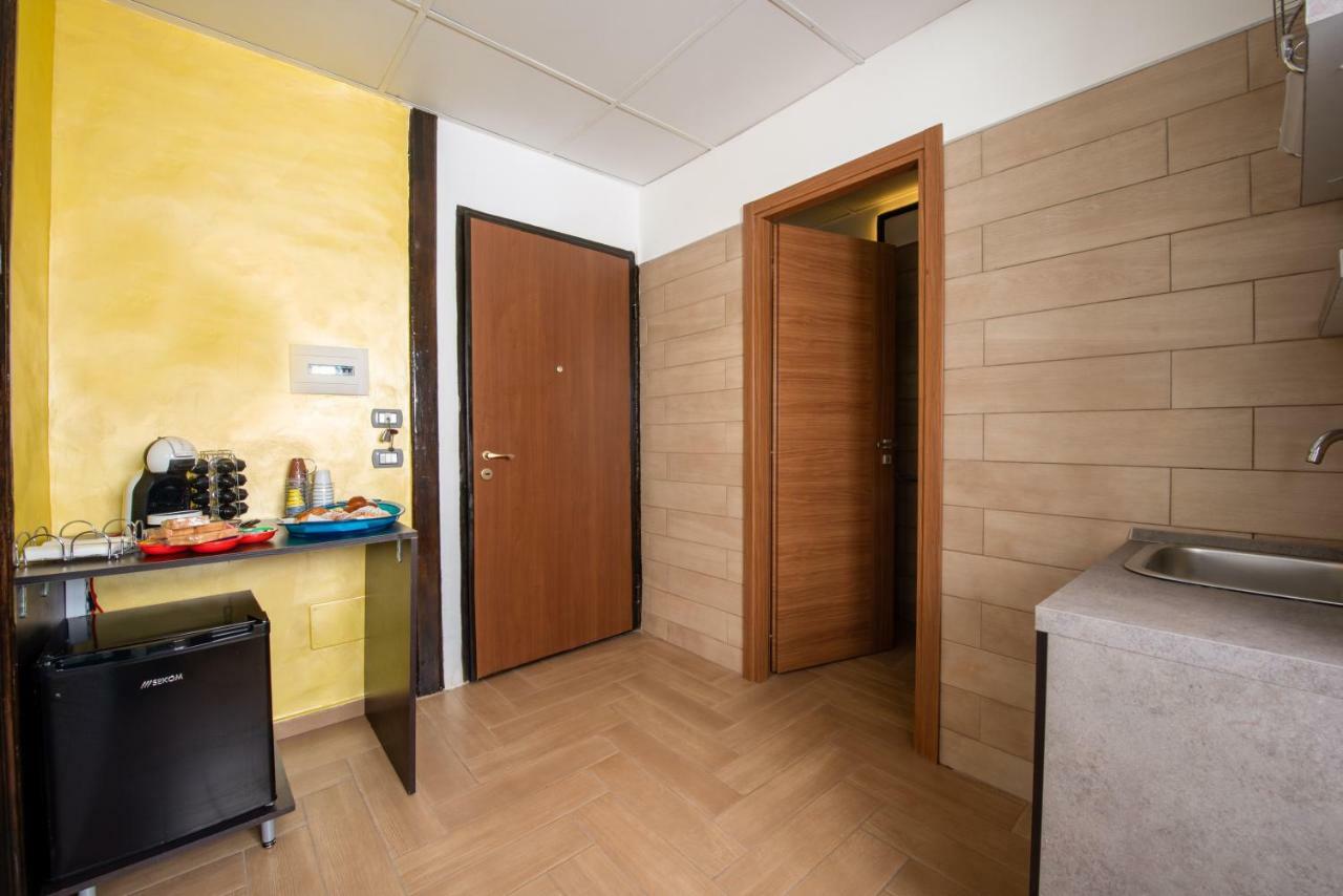 나폴리 Chiaia Relax B&B 외부 사진