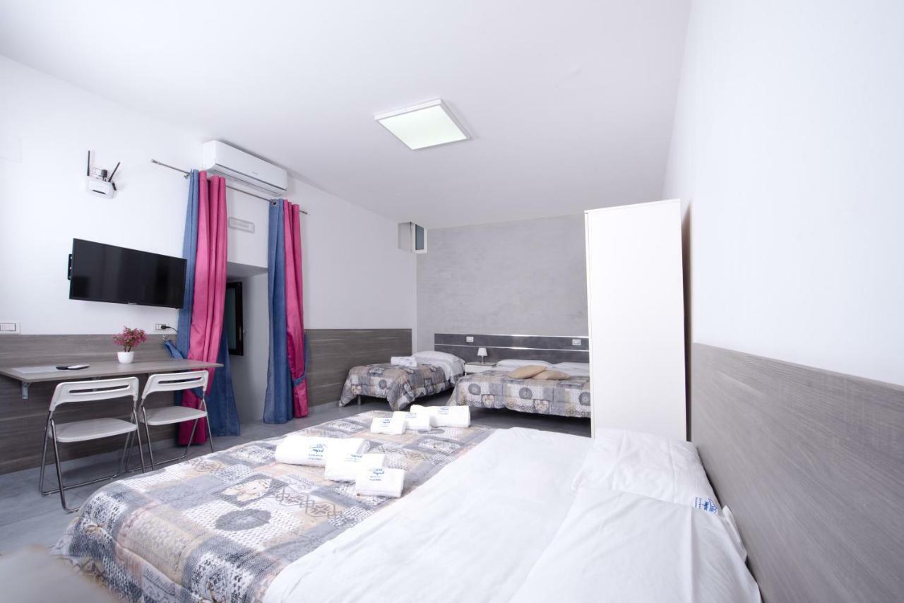 나폴리 Chiaia Relax B&B 외부 사진
