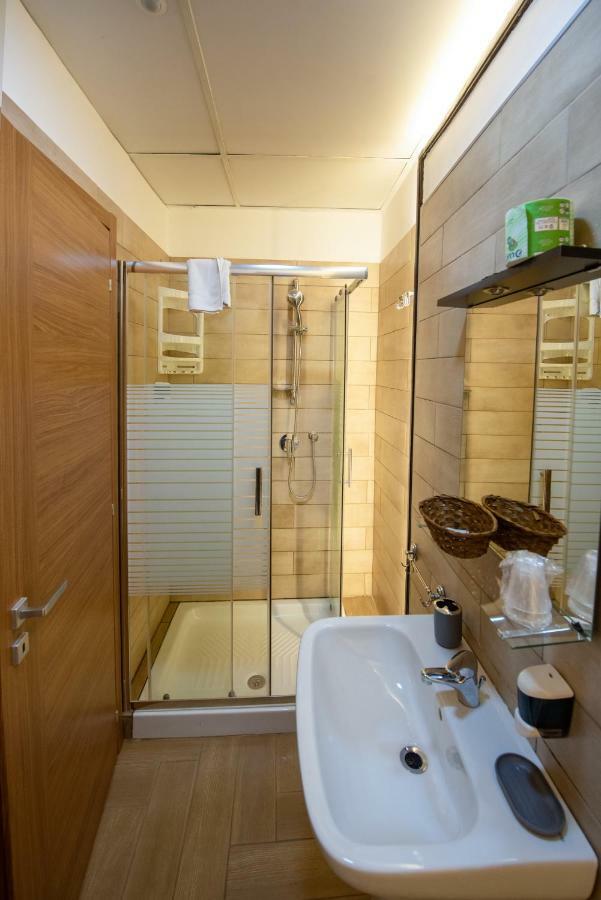 나폴리 Chiaia Relax B&B 외부 사진