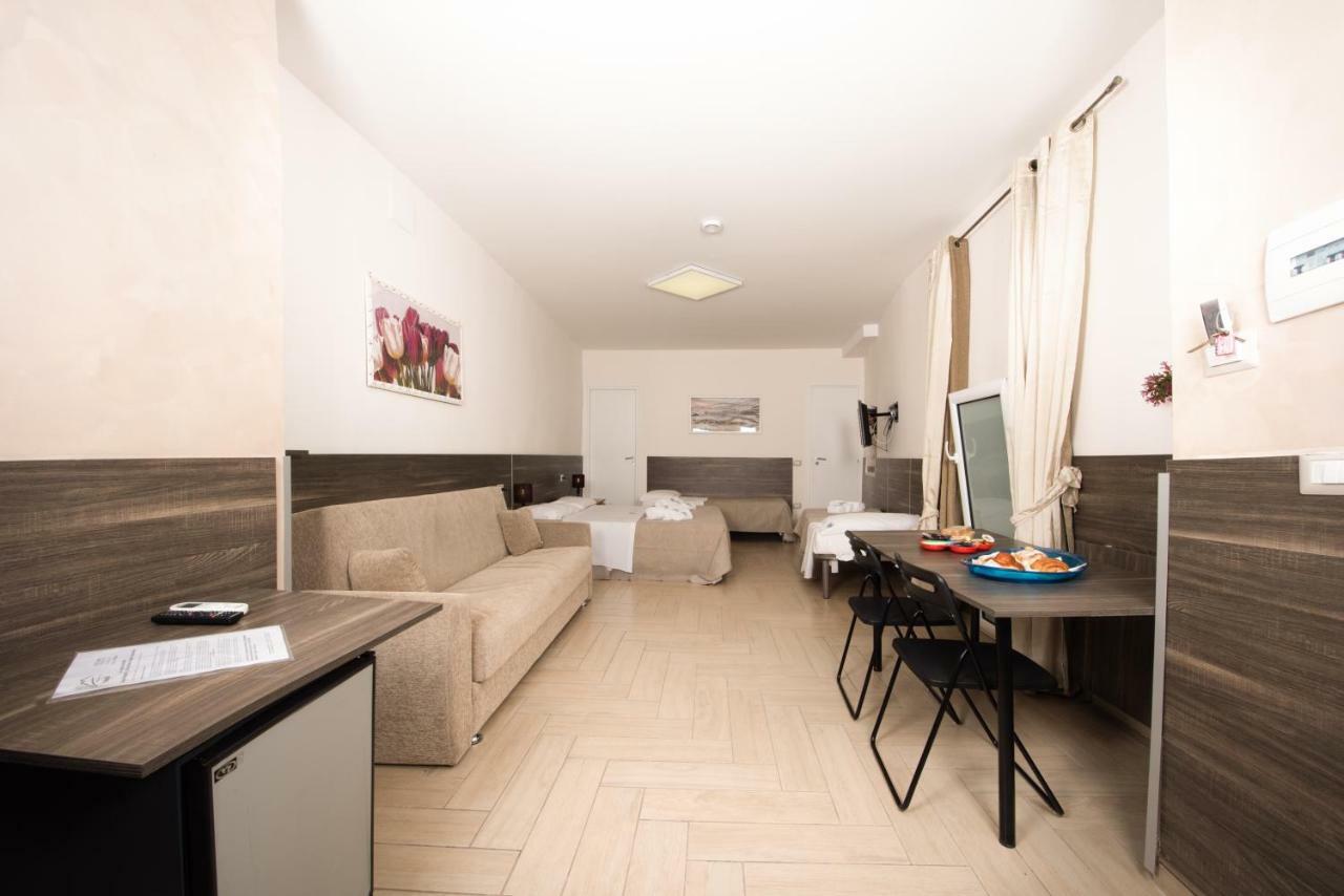 나폴리 Chiaia Relax B&B 외부 사진